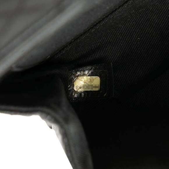 CHANEL Black Caviar Leather Clutch Bag - Picture 6 of 6